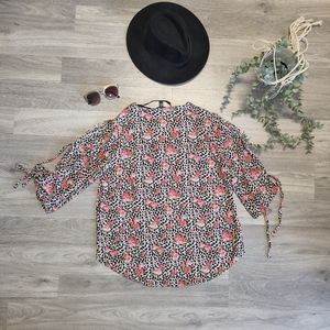 Ilanco floral shirt size medium
